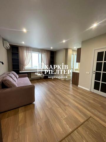 Академіка Павлова вул., 158