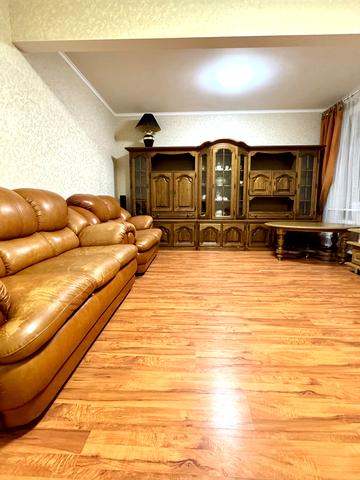 Староярмаркова вул. (Сиволапа), 44