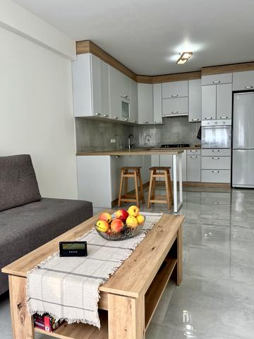 Зелена вул., 204-Б