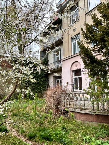 Василя Жуковського вул. (), 11