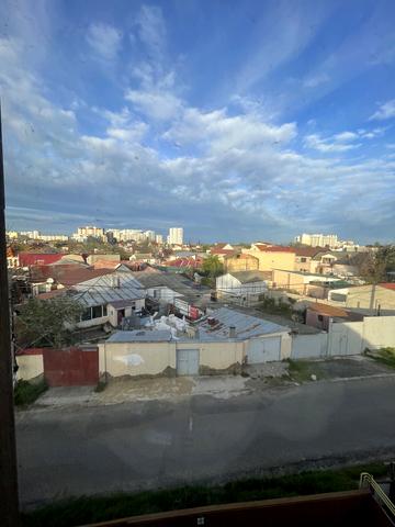 Окружна вул., 8