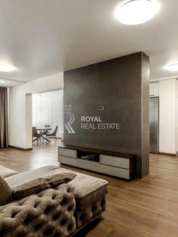 Драгоманова вул., 40-Ж