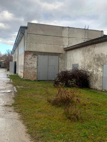 Славутинська вул., 1