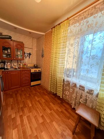 Рєпіна вул., 11