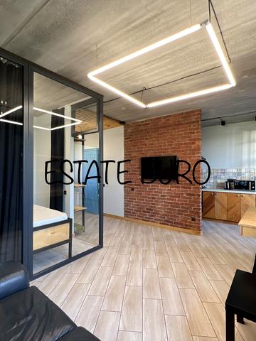 Мирна вул., (Будинок 1)