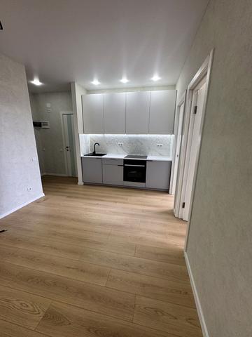 Перлинна вул., 12