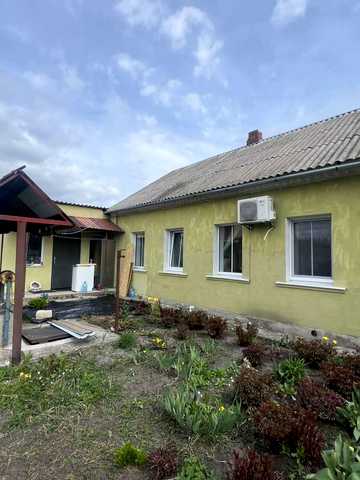 Віктора Макогона вул., 18