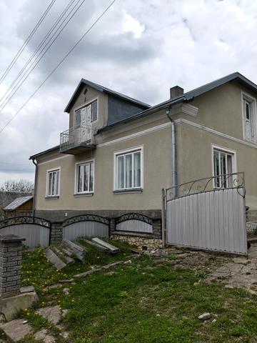 Богдана Лепкого вул., 4