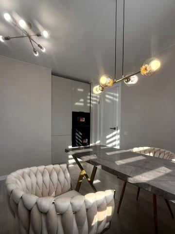 Довженка вул., 26