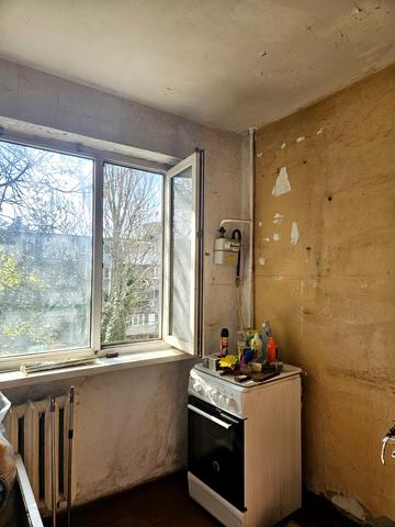 Академіка Філатова вул., 33