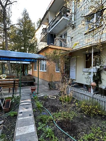 Анатолія Соловяненка вул., 349