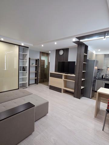 Госпітальна вул., 2