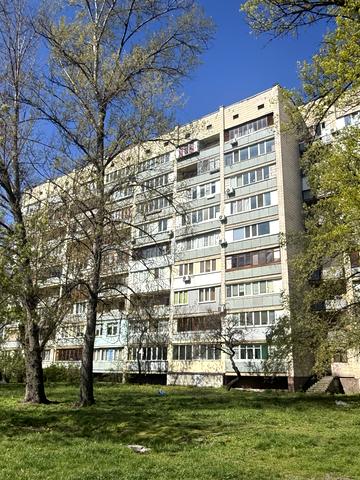 Дмитра Павличка просп. (Маршала Рокосовського), 10-А