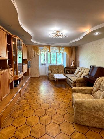 Енеїди вул. (Бажова), 26