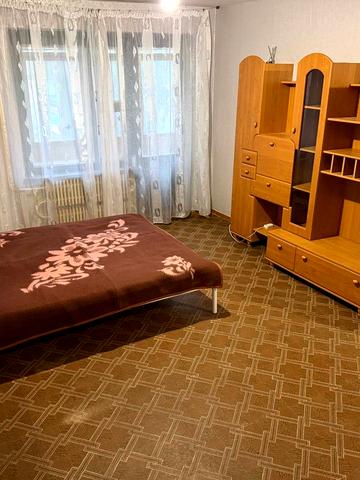 5-й Зарічний мікрорайон , 13