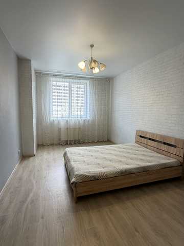 Боголюбова вул., 33