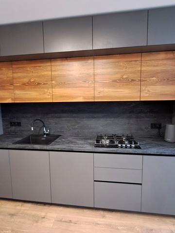 Незалежності вул., 23