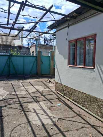 Радіо вул., 4