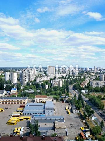 Володимира Сосюри вул., 6-Б