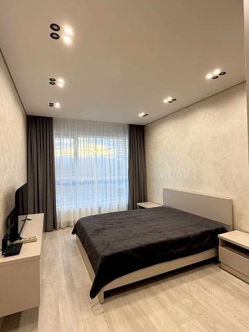 Замкова вул., (Будинок 2)