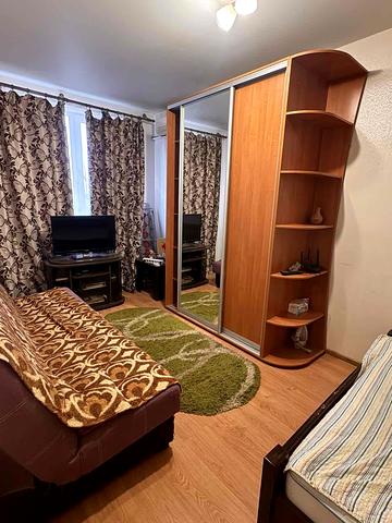 Торгова вул., 5