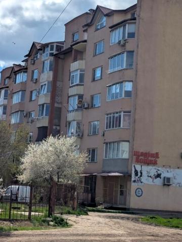 Маріїнська вул., 9