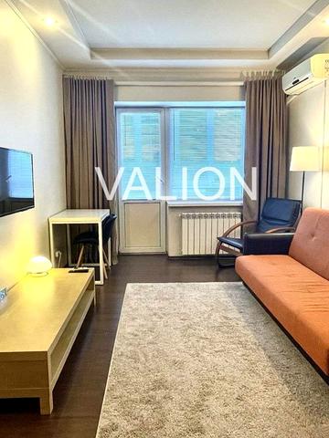 Олени Теліги вул., 3