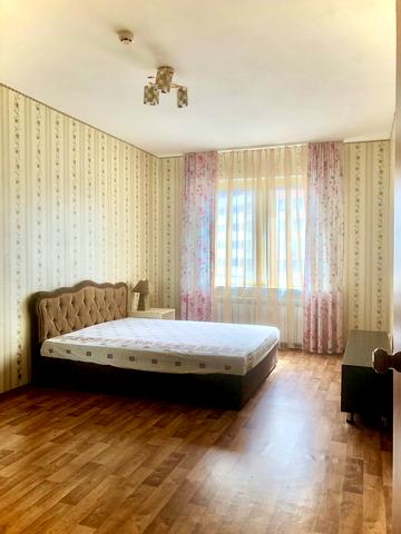 Урлівська вул., 20