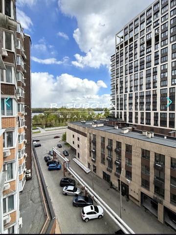 Набережна Перемоги вул., 62