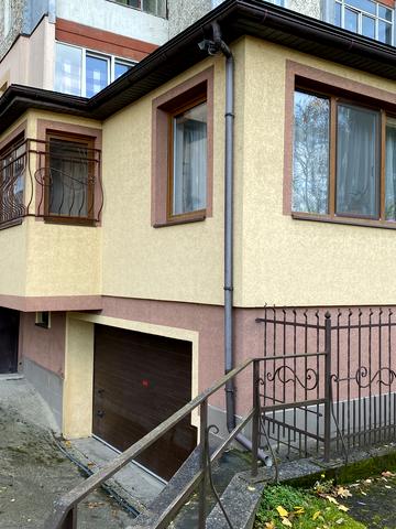 Паркова вул., 20