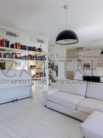 Євгена Коновальця вул. (Щорса), 32-Б