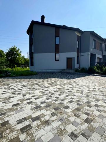 Райдужна вул., 37