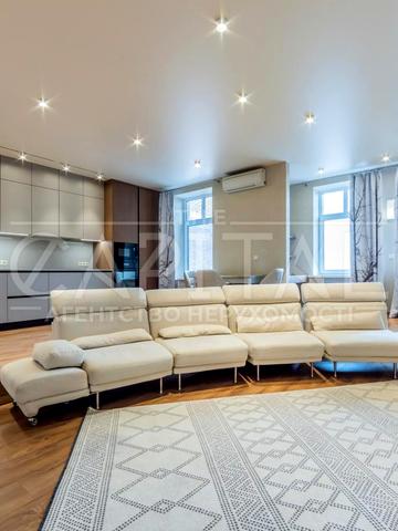 Святослава Хороброго вул., 7