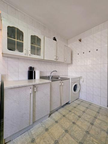 Кубанської України вул. (Маршала Жукова), 24