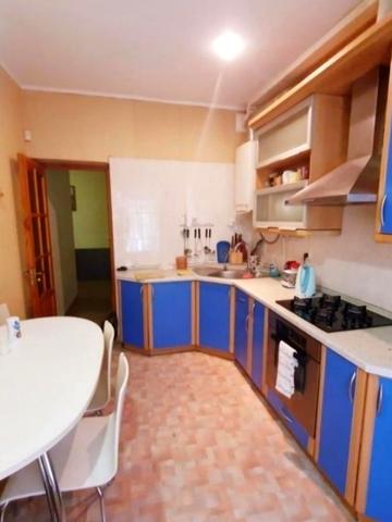 Ніжинська вул., 16