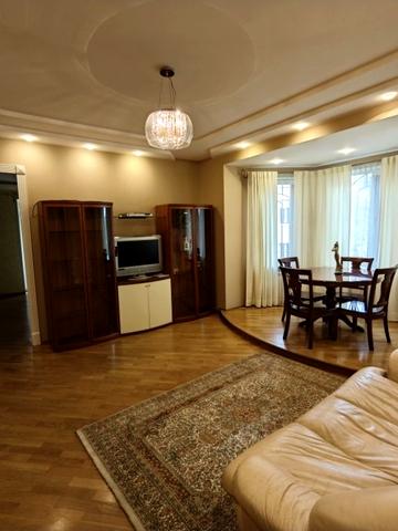 Лесі Українки просп. (Гагаріна), 6а
