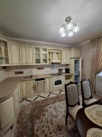 Валерія Лобановського просп. (Червонозоряний), 15/7