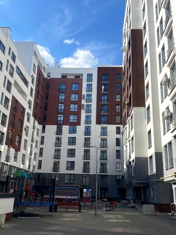 Під Голоском вул., 4-Б