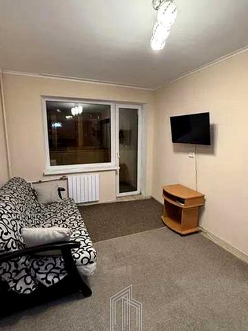 Дмитра Павличка просп., 7