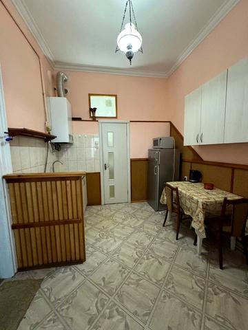 Шептицьких вул., 19