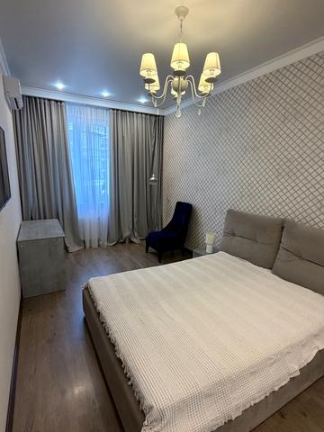 Італійський бульв., 1б