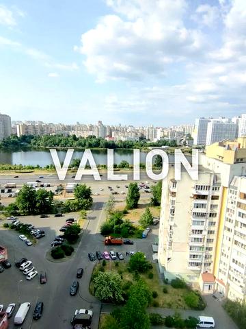 Миколи Бажана просп., 28