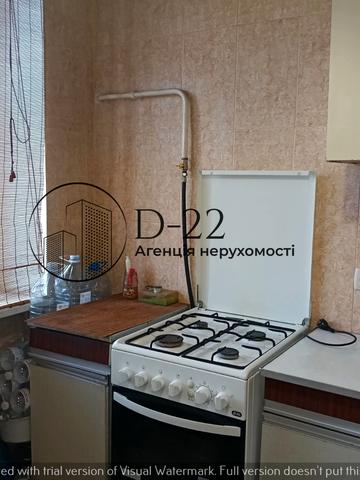 Леоніда Каденюка просп. (Юрія Гагаріна), 3