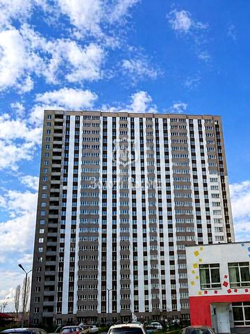Доківська вул., (Будинок 13)
