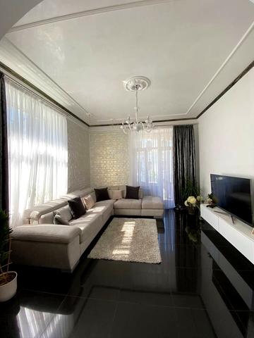 Волоська вул., 50/38