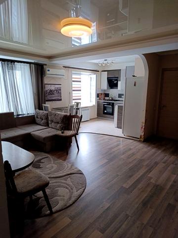 Олімпійська вул., 24