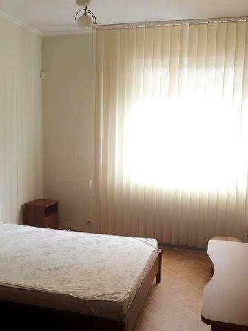 Героїв УПА вул., 76