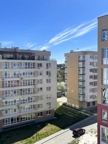 Володимира Великого вул., 5а