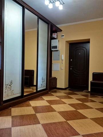 Хрещатик вул., 88а