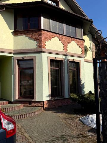 Незалежності вул., 27